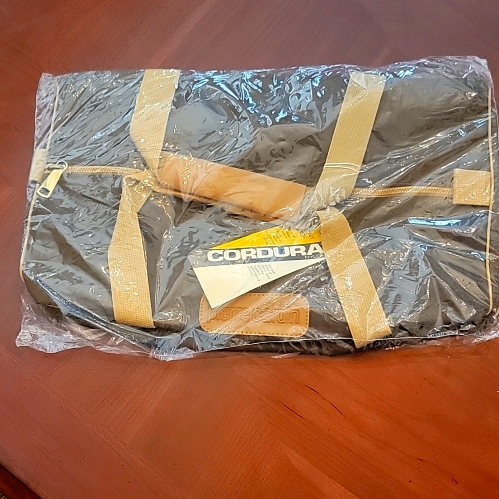 Vintage Pierre Cardin duffel